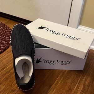 Frogg Toggs Women's Midnight Blue Slip On